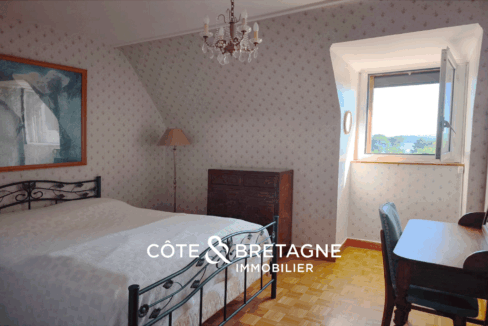maison-chambre-haut-vue-mer
