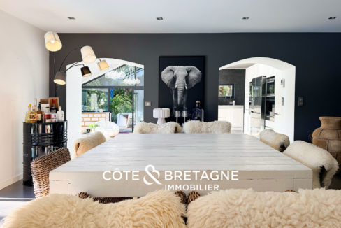 maison-propriete-a-vendre-saint-brieuc-bretagne-cotes-d'armor-table-salle-a-manger