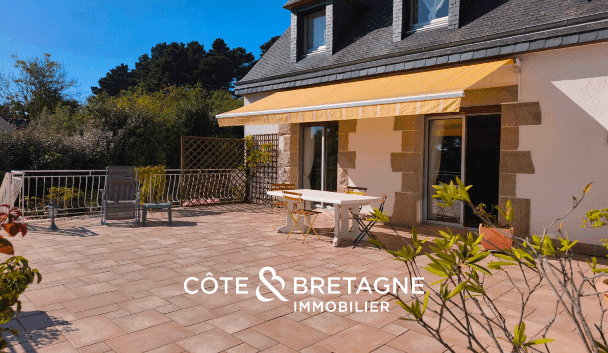 maison-vue-mer-exterieur-terrasse