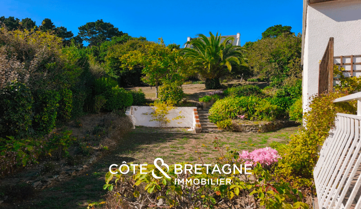 maison-vue-mer-pignon-jardin